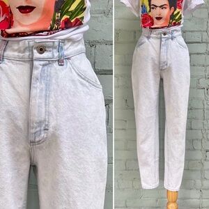 Vintage High Waisted Light Wash Jeans by Lee